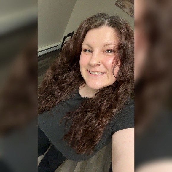 Meet your Posher, Kassidy - Picture 1 of 1